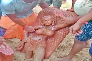 idol found during excavation in Lakhisarai