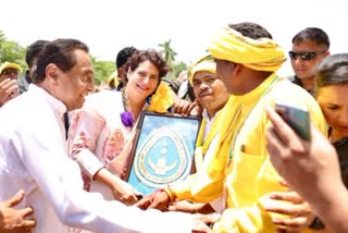 Priyanka Gandhi visit MP