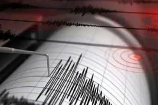 Etv BharatEarthquake in Delhi: દિલ્હીની ધરા ધ્રુજી, કાશ્મીર સુધી અનુભવાયો આંચકો