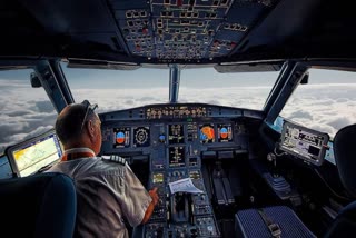 Pilots Invites Friend into Cockpit