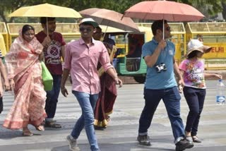 दिल्ली-एनसीआर में चिलचिलाती धूप से लोगों का हाल बेहाल