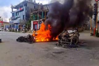 Fresh violence in Manipur  miscreants opened fire inside a church in Manipur  violence in Manipur  Manipur violence  violence  പള്ളിയ്‌ക്കുള്ളില്‍ വെടിവയ്‌പ്പ്  കലുഷിതമായി മണിപ്പൂര്‍  ഈസ്റ്റ് ഇംഫാല്‍  ഇംഫാല്‍  കുക്കി  മെയ്‌തി  വെടിവയ്‌പ്പ്  മണിപ്പൂരില്‍ സംഘര്‍ഷം  സംഘര്‍ഷം  മണിപ്പൂര്‍ സംഘര്‍ഷം