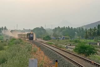 Train service tart tomorrow in Bodinaikannur  Idukki Train service  Train service news  Train service kerala  kerala Train service  Train  Train service Bodinaikannur Idukki  Bodinaikannur Idukki  ഇടുക്കിയുടെ കാത്തിരിപ്പിന് വിരാമം  നാളെ ട്രെയിന്‍ ചൂളം വിളിയുയരും  പ്രതീക്ഷയില്‍ വിനോദ സഞ്ചാര മേഖല