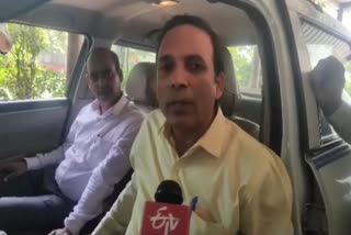 Delhi taxi union president alleges