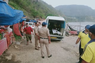 dead body in alaknanda riv