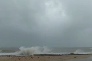 Biporjoy Cyclone : બિપરજોય વાવાઝોડું પોરબંદરથી 290 કિમિ દૂર, દરિયાનો કરંટ તેજ બન્યો
