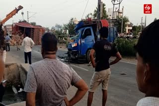 Hathras road accident two people died