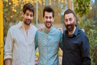 Sunny Deol flaunts his henna-adorned hand at his son Karan Deol's mehendi ceremony