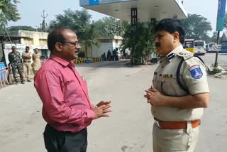 bhel-bus-dipo-visited-by-madapur-dcp