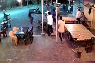 Villagers thrashed for stopping drinking alcohol, dhaba operator, CCTV captured in  indore