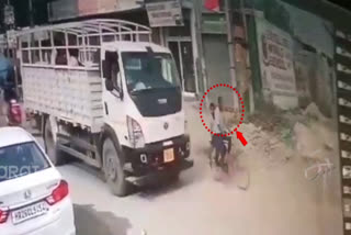 truck crushes two youth dhanwapur village of gurugram