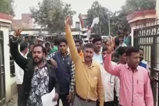taxi union protest against transport department in jalaun