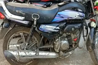 thief-in-bina-stoles-2-bikes