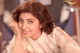 kannada heroin pranitha subhash acting in director priyadarshan movie hangama2