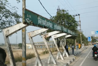 The condition of bus shelter is bad