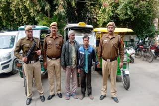 Battery rickshaw thief gang