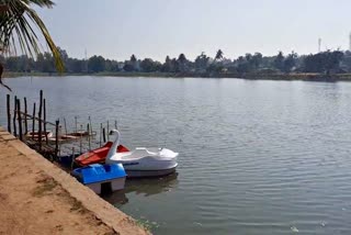 Boating started for residents at Rajbandha pond