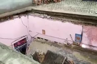 roof of house collapsed due to rain