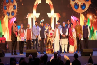 Prem, Kathak maestro Birju among others felicitated at IFFI 2019 closing ceremony