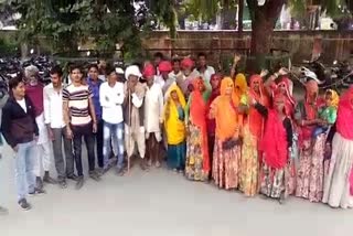 Villagers protest, Gram Panchayat, टोंक में ग्राम पंचायत, देवली उपखंड