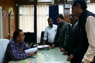 bjp-leaders-submitted-memorandum-to-the-collector-in-bhind