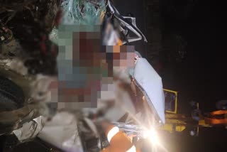 4 killed in accident on mumbai pune express way near raigad