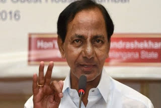 KCR welcomes back striking RTC workers; finally ends impasse