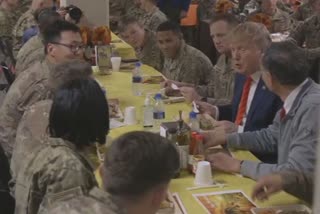 america president Trump celebrate  Thanksgiving with American Troops