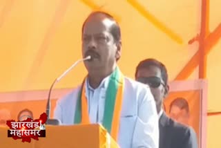 Chief Minister addresses public meeting in Chaibasa