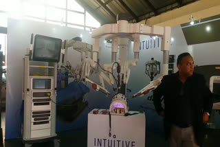 Live operation with robot for the first time in IGMC shimla