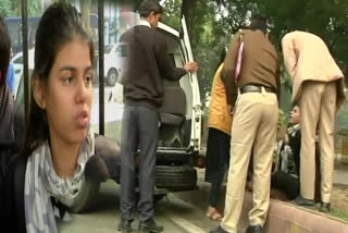 delhi Police arrested girl over protesting near Parliament in hyderabad rape case