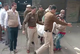 old women murder delhi, kishanganj market murder