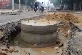 road broken in bhiwani