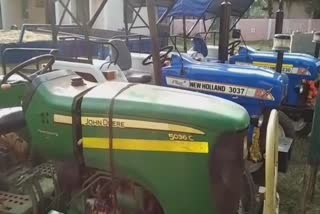 karanjia-tahasildar-seize-3-sand-chalan-tractor-