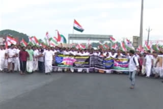 Congress protest march  Paliyekkara toll  thrissur latest news  തൃശൂർ പ്രാദേശിക വാര്‍ത്തകള്‍  പാലിയേക്കര ടോള്‍  കോൺഗ്രസ് പ്രതിഷേധമാര്‍ച്ച്