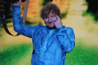 Ed Sheeran doesn't have phone!
