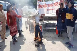 women burnt effigy in sirsa