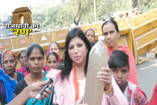 BJP Women Front protest on water issue