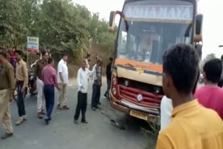 डूंगरपुर में सड़क हादसा, road accident in dungarpur