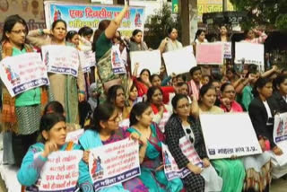 protest against hyderabad rape incident in kanpur