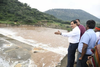 Collector visit in valasakkalpatti lakein salem district