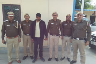 Police caught a tempo filled with illegal liquor during checking in at dwarka in delhi