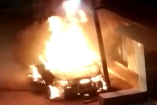 Unknown miscreants set fire to car parked outside house in balodabazar