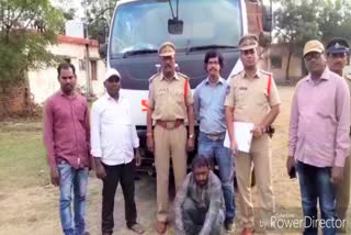 lorry driver tried to pass ration rice illegally from karimnagar to maharastra and caught by adilabad police