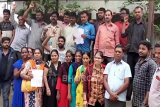 temporary tsrtc employees protest in Hyderabad