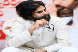 Pavan kalyan arrives tirumala for dharshan