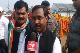 Minister Kamleshwar Patel