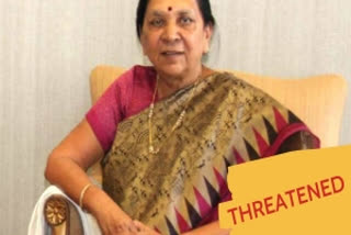 UP Governor threatened  Uttar Pradesh Raj Bhawan news  TSPC Jharkhand  Anandiben Patel news  ആനന്ദിബെന്‍ പട്ടേല്‍  ലക്‌നൗ  ഉത്തര്‍പ്രദേശ്  ഗവര്‍ണര്‍ ആനന്ദിബെന്‍ പട്ടേലിന് ഭീഷണികത്ത്