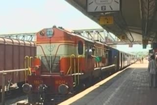 special train by central railway on mahaparinirvandin