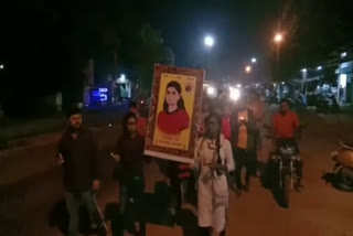 Longo outraged by the Hyderabad rape incident in Balaghat took out candle march